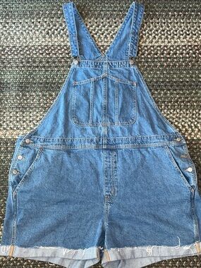 Old Navy Slouchy Denim Bib Overalls Shortalls Jean Shorts Size 3X Women’s Plus